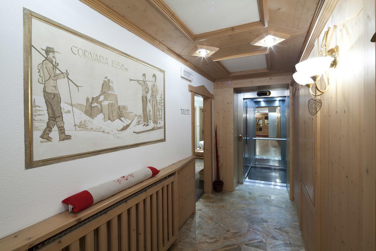 Hotel Christian Corvara In Badia Dış mekan fotoğraf