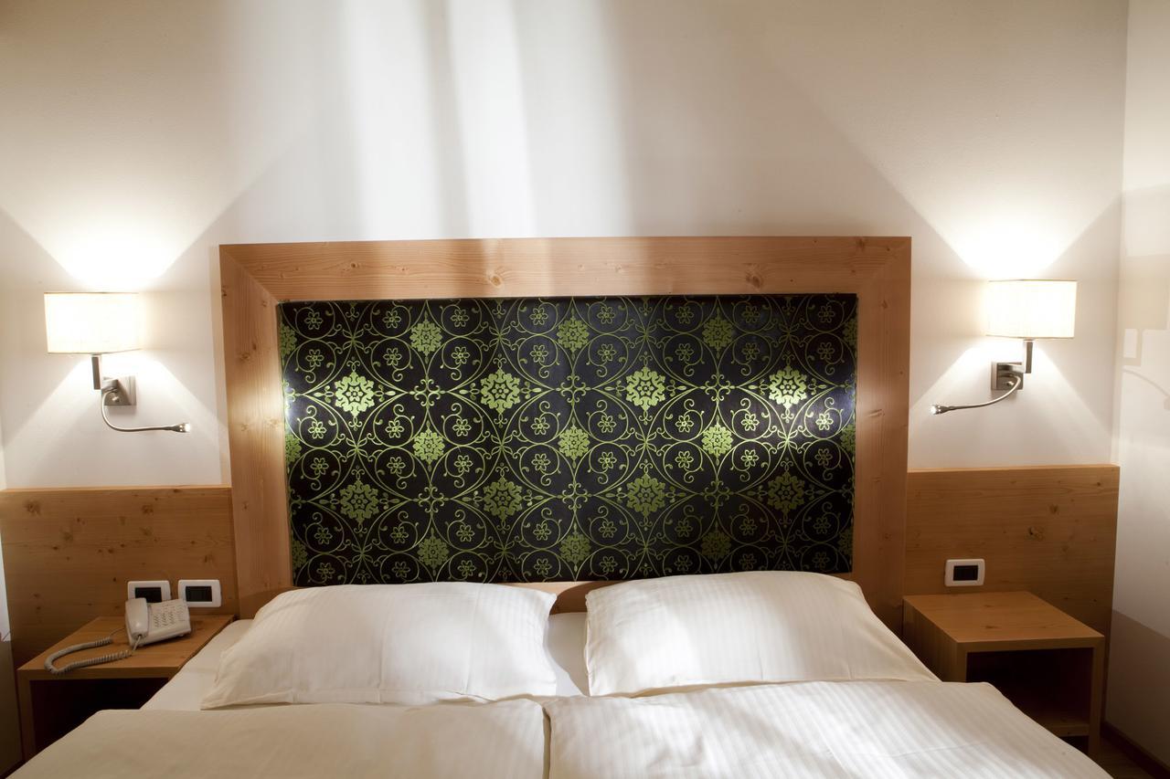 Hotel Christian Corvara In Badia Dış mekan fotoğraf