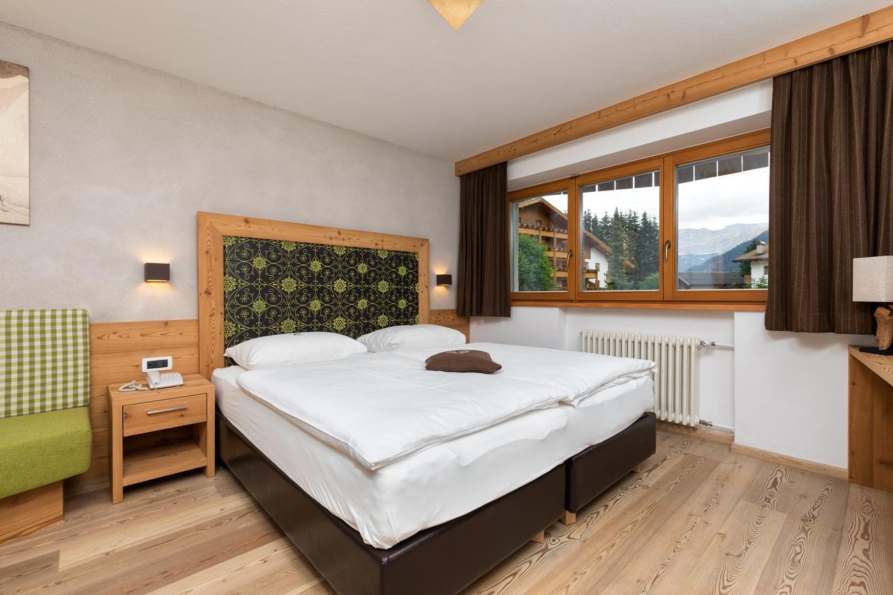 Hotel Christian Corvara In Badia Dış mekan fotoğraf
